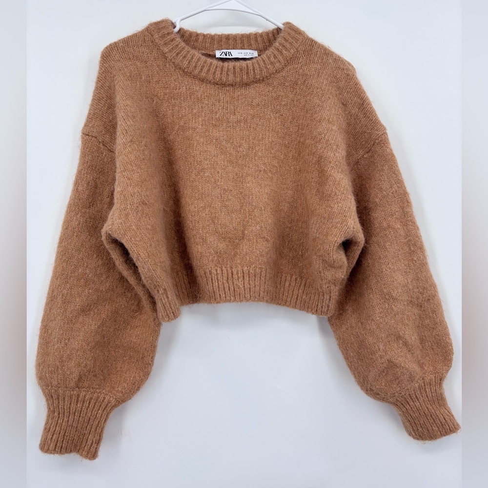 Zara Women's Brown Crew Neck Sweater